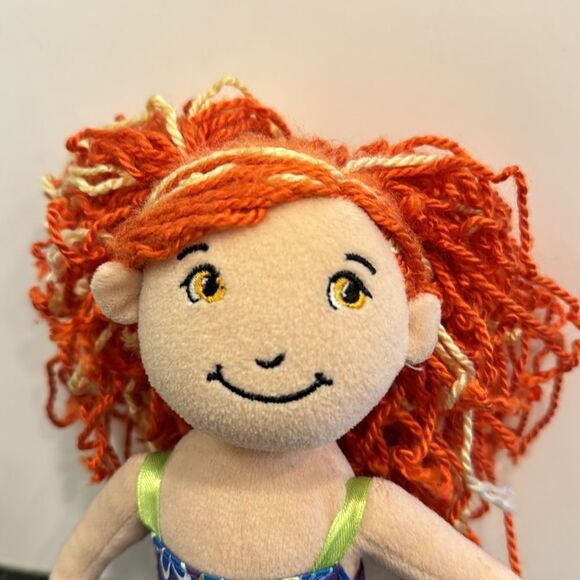 Groovy Girls Doll Dhara Red Head Hair Light Skin Manhattan Toy 2009 Plush - Picture 2 of 8